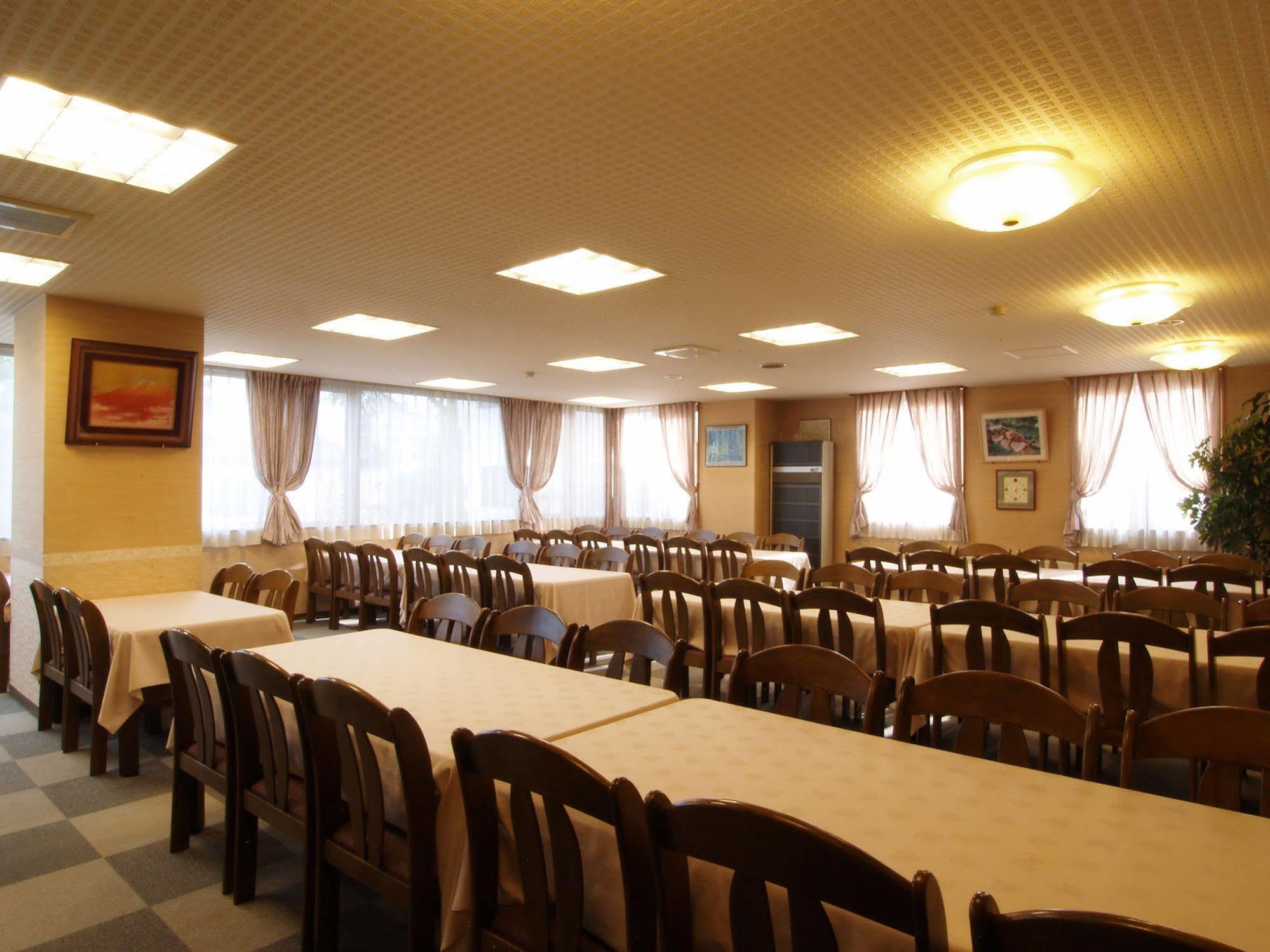 Central Inn Хакуба Екстериор снимка